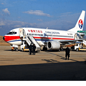 曹家堡航空货运航空快运业稳步发展的原因是什么？